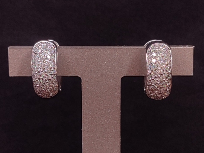 Boucles d'oreilles pavage diamants